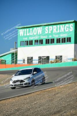 media/Oct-18-2025-Extreme Speed (Sat) [[d6d7e1fef1]]/Group 4 Orange/Session 1 (Turn 4)/